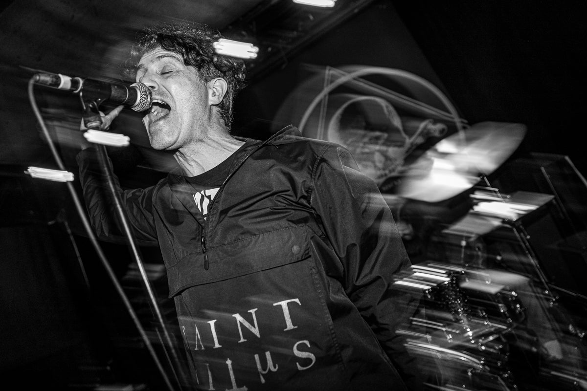 Video Premiere: Her Head’s On Fire – “Rising Tide”